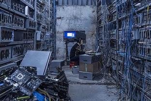 Sophisticated cryptocurrency mining farm accommodating multiple mining rigs